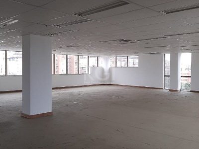 Conjunto/Sala à venda com 318m², 4 vagas no bairro Boa Vista em Porto Alegre - Foto 8