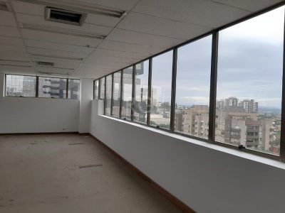 Conjunto/Sala à venda com 318m², 4 vagas no bairro Boa Vista em Porto Alegre - Foto 9