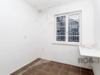 Casa à venda com 252m², 3 quartos, 1 suíte, 3 vagas no bairro Menino Deus em Porto Alegre - Foto 21