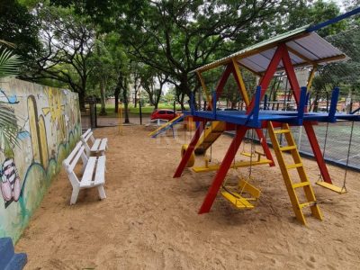 Apartamento à venda com 94m², 3 quartos, 1 suíte, 1 vaga no bairro Menino Deus em Porto Alegre - Foto 41