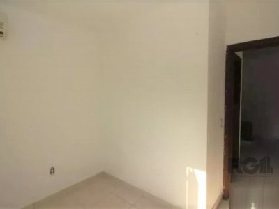 Casa Condominio à venda com 80m², 3 quartos, 1 vaga no bairro Partenon em Porto Alegre - Foto 9