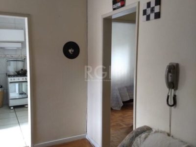 Apartamento à venda com 70m², 2 quartos no bairro Bom Fim em Porto Alegre - Foto 3