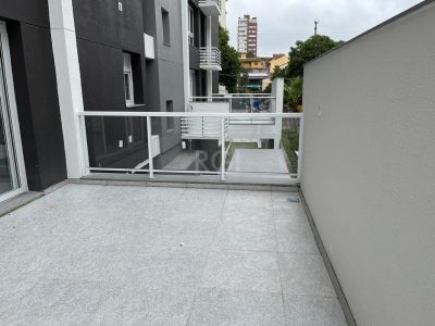 Apartamento à venda com 102m², 2 quartos, 2 suítes, 2 vagas no bairro Tristeza em Porto Alegre - Foto 4