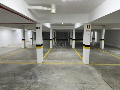 Apartamento à venda com 102m², 2 quartos, 2 suítes, 2 vagas no bairro Tristeza em Porto Alegre - Foto 44