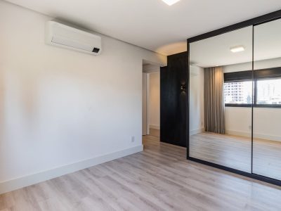 Apartamento à venda com 158m², 3 quartos, 3 suítes, 3 vagas no bairro Petrópolis em Porto Alegre - Foto 36