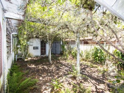 Casa à venda com 220m², 4 quartos, 3 vagas no bairro Tristeza em Porto Alegre - Foto 30