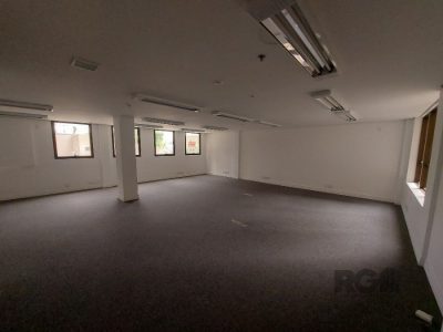 Conjunto/Sala à venda com 155m² no bairro Rio Branco em Porto Alegre - Foto 3