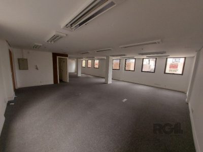 Conjunto/Sala à venda com 155m² no bairro Rio Branco em Porto Alegre - Foto 2