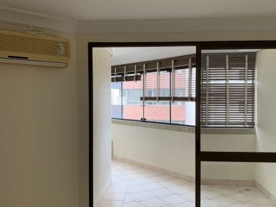 Apartamento à venda com 100m², 3 quartos, 1 suíte, 1 vaga no bairro Boa Vista em Porto Alegre - Foto 2