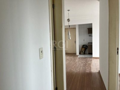 Apartamento à venda com 70m², 3 quartos, 1 suíte, 1 vaga no bairro São Geraldo em Porto Alegre - Foto 10