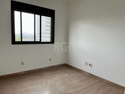 Apartamento à venda com 70m², 3 quartos, 1 suíte, 1 vaga no bairro São Geraldo em Porto Alegre - Foto 13