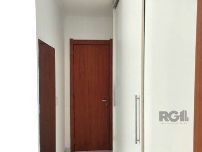 Apartamento à venda com 72m², 3 quartos, 1 suíte, 1 vaga no bairro Jardim Carvalho em Porto Alegre - Foto 6