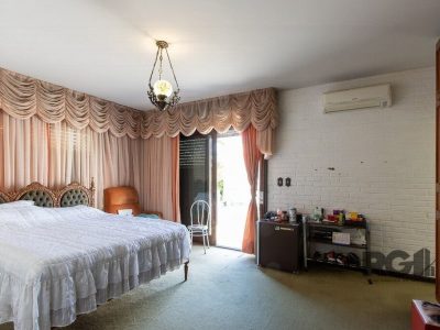 Casa à venda com 580m², 3 quartos, 1 suíte, 3 vagas no bairro Santa Tereza em Porto Alegre - Foto 45