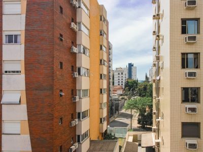 Apartamento à venda com 105m², 3 quartos, 1 suíte, 2 vagas no bairro Petrópolis em Porto Alegre - Foto 74