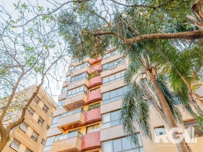 Apartamento à venda com 245m², 3 quartos, 3 suítes, 3 vagas no bairro Moinhos de Vento em Porto Alegre - Foto 41