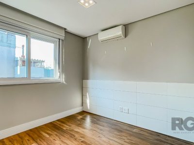 Apartamento à venda com 103m², 2 quartos, 2 suítes, 2 vagas no bairro Auxiliadora em Porto Alegre - Foto 3