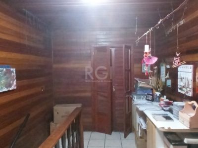 Casa à venda com 107m², 3 quartos, 2 vagas no bairro Tristeza em Porto Alegre - Foto 27