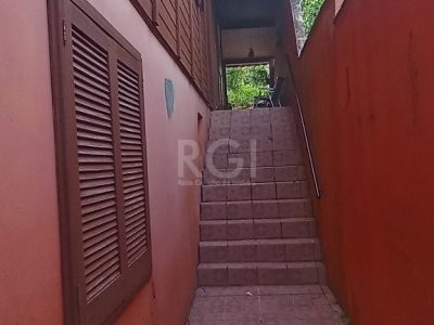 Casa à venda com 107m², 3 quartos, 2 vagas no bairro Tristeza em Porto Alegre - Foto 37