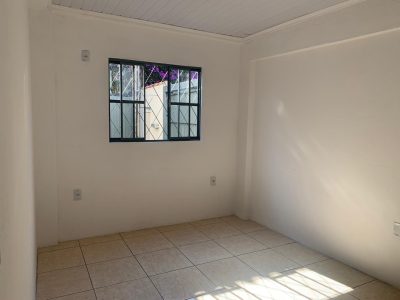 Casa à venda com 220m², 3 quartos, 2 suítes no bairro Ipanema em Porto Alegre - Foto 2