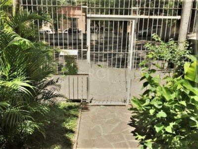 Casa à venda com 280m², 3 quartos, 1 suíte, 4 vagas no bairro Menino Deus em Porto Alegre - Foto 12