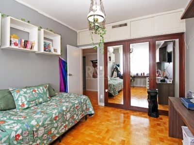 Apartamento à venda com 207m², 4 quartos, 1 vaga no bairro Centro Histórico em Porto Alegre - Foto 15