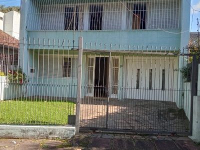 Casa à venda com 330m², 4 quartos, 1 suíte, 3 vagas no bairro Santo Antônio em Porto Alegre - Foto 27