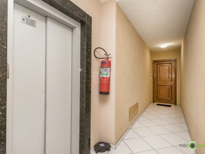 Duplex à venda com 190m², 3 quartos, 1 suíte, 1 vaga no bairro Mont Serrat em Porto Alegre - Foto 38