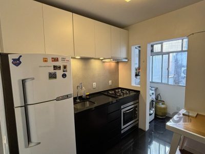 Apartamento à venda com 57m², 2 quartos no bairro Higienópolis em Porto Alegre - Foto 2