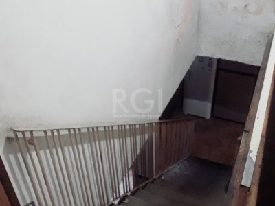 Casa à venda com 121m², 3 quartos, 1 suíte, 2 vagas no bairro Passo d'Areia em Porto Alegre - Foto 6