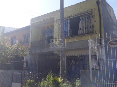 Casa à venda com 121m², 3 quartos, 1 suíte, 2 vagas no bairro Passo d'Areia em Porto Alegre - Foto 3