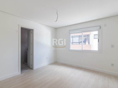 Apartamento à venda com 75m², 3 quartos, 1 suíte, 2 vagas no bairro Boa Vista em Porto Alegre - Foto 2