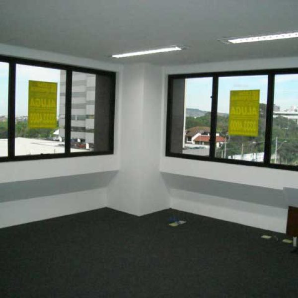 Sala para alugar com 51m², 1 vaga no bairro Boa Vista em Porto Alegre - Foto 1