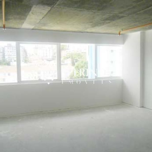 Sala para alugar com 38m², 1 vaga no bairro Floresta em Porto Alegre - Foto 1