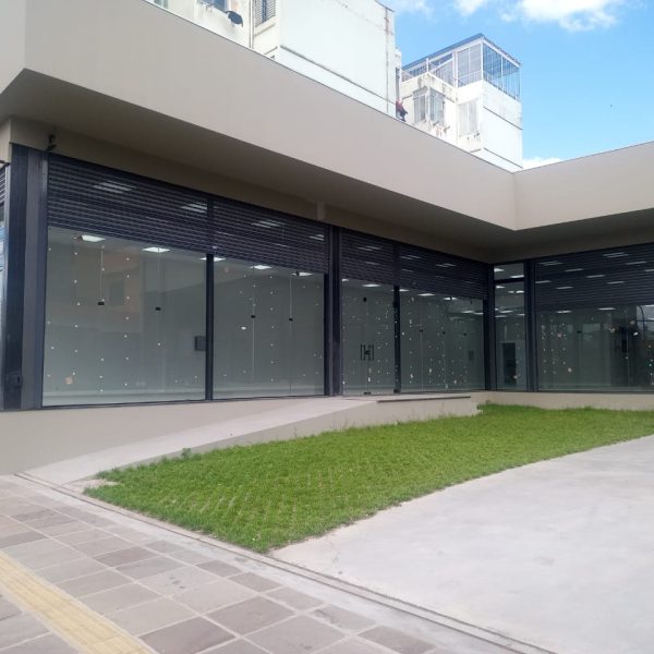 Loja para alugar com 543m², 11 vagas no bairro Passo d'Areia em Porto Alegre - Foto 1