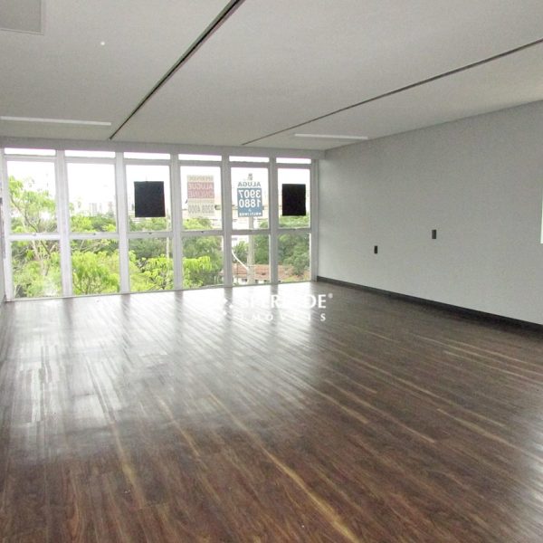 Sala para alugar com 57m², 1 vaga no bairro Auxiliadora em Porto Alegre - Foto 1