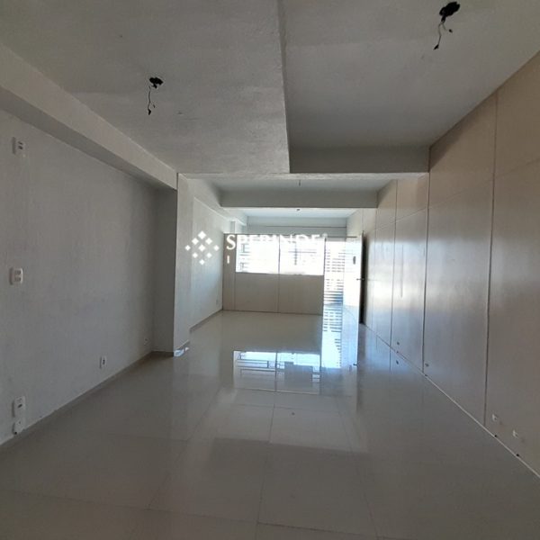 Loja para alugar com 60m² no bairro Medianeira em Caxias do Sul - Foto 1