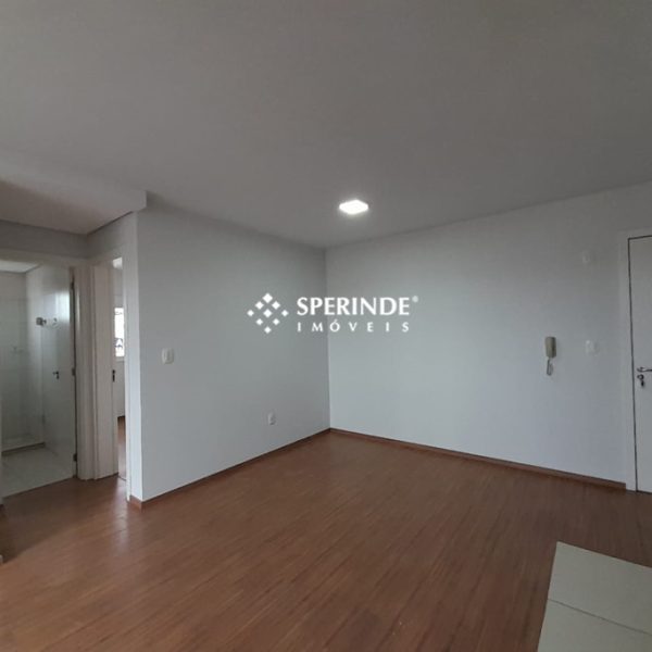 Apartamento para alugar com 60m², 2 quartos, 1 vaga no bairro São Leopoldo em Caxias do Sul - Foto 1