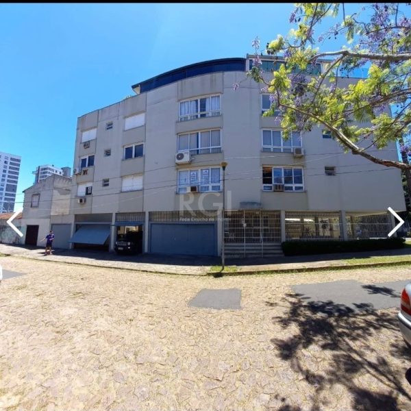 Apartamento à venda com 122m², 3 quartos, 2 vagas no bairro Vila Ipiranga em Porto Alegre - Foto 1