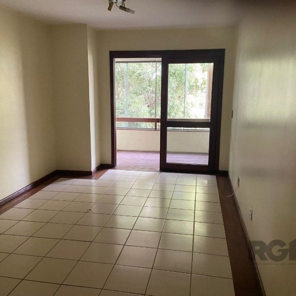 Apartamento à venda com 79m², 2 quartos, 1 vaga no bairro Partenon em Porto Alegre - Foto 1