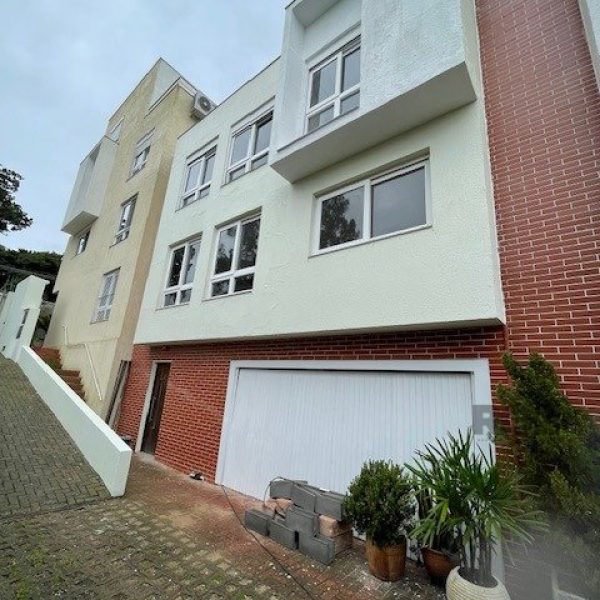 Casa Condominio à venda com 155m², 3 quartos, 1 suíte, 2 vagas no bairro Ipanema em Porto Alegre - Foto 1