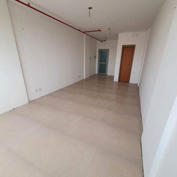 Conjunto/Sala à venda com 47m², 1 vaga no bairro Floresta em Porto Alegre - Foto 1