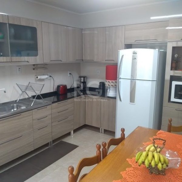 Apartamento à venda com 125m², 3 quartos, 1 suíte, 1 vaga no bairro Petrópolis em Porto Alegre - Foto 1