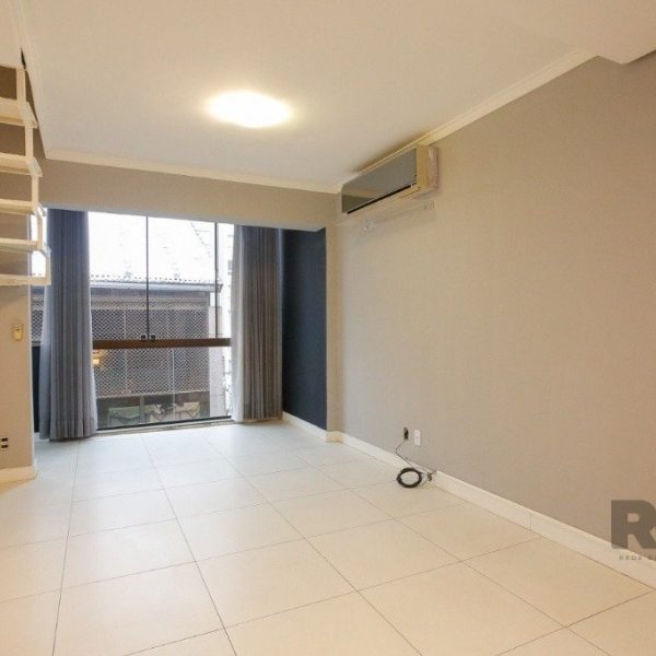 Apartamento à venda com 44m², 2 quartos, 1 vaga no bairro Mont Serrat em Porto Alegre - Foto 1