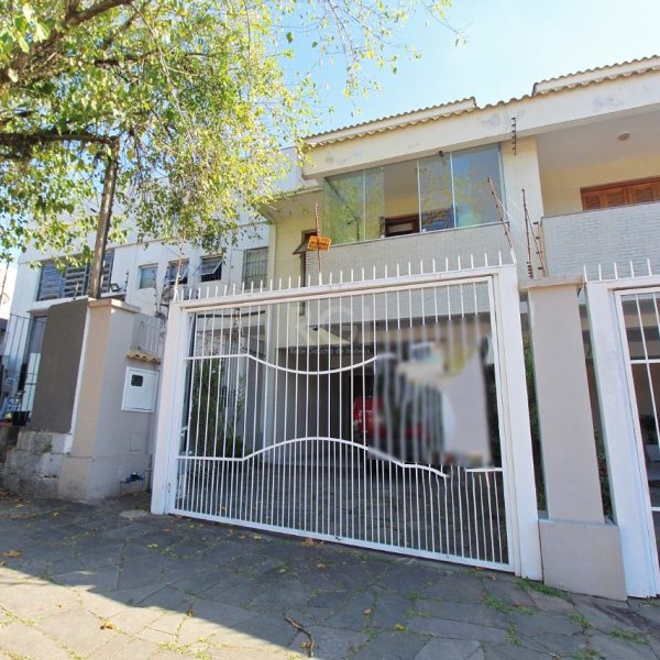 Casa à venda com 227m², 3 quartos, 1 suíte, 2 vagas no bairro Chácara das Pedras em Porto Alegre - Foto 1