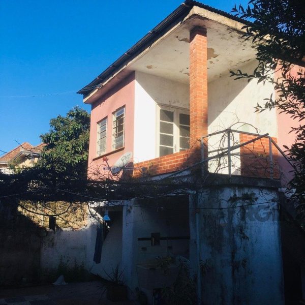 Casa à venda com 160m², 4 quartos, 4 vagas no bairro Floresta em Porto Alegre - Foto 1