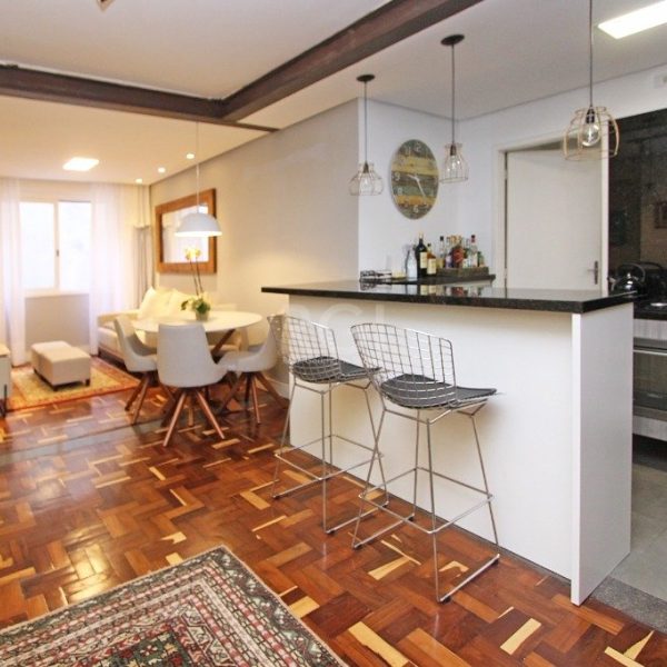 Apartamento à venda com 70m², 1 quarto, 1 vaga no bairro Petrópolis em Porto Alegre - Foto 1