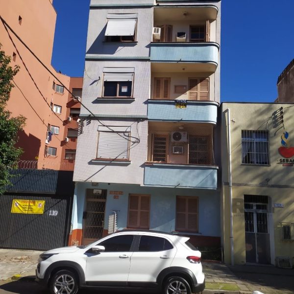 Apartamento à venda com 75m², 3 quartos no bairro Santana em Porto Alegre - Foto 1