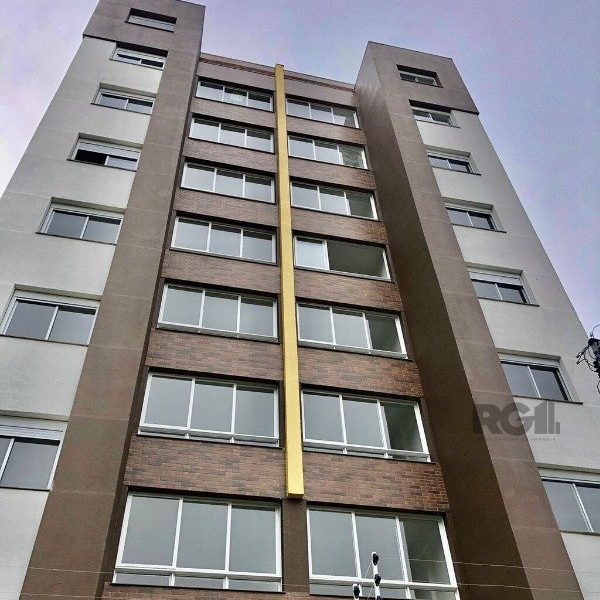 Apartamento à venda com 52m², 1 quarto, 1 suíte, 2 vagas no bairro São João em Porto Alegre - Foto 1