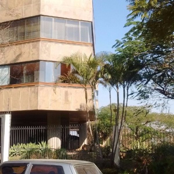 Apartamento à venda com 263m², 3 quartos, 1 suíte, 2 vagas no bairro Cristal em Porto Alegre - Foto 1