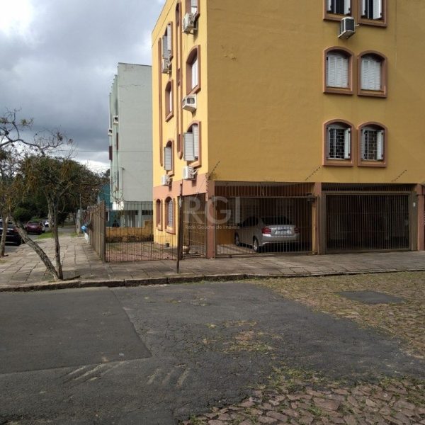 Apartamento à venda com 87m², 2 quartos, 1 vaga no bairro Partenon em Porto Alegre - Foto 1